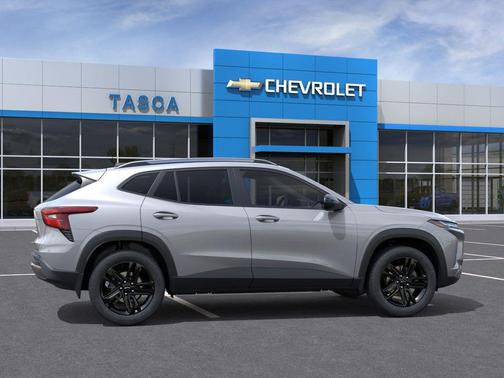 Sterling Gray Metallic 2026 Chevrolet Trax FWD ACTIV