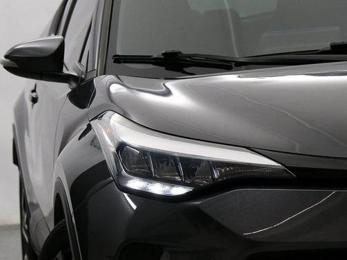 2021 Toyota C-HR XLE