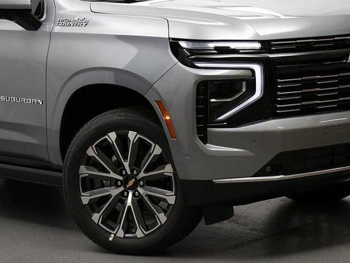 2025 Chevrolet Suburban 4WD High Country