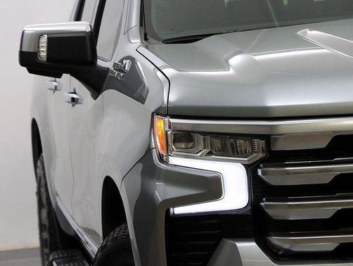 Sterling Gray Metallic 2024 Chevrolet Silverado 1500 High Country