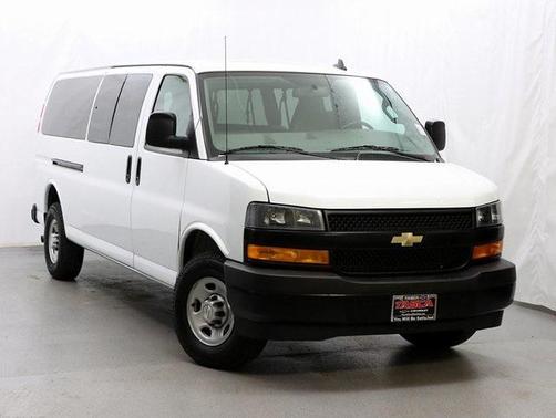 2023 Chevrolet Express 3500 RWD 3500 Extended Wheelbase LS