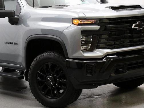 2025 Chevrolet Silverado 2500 Custom