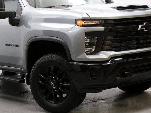2025 Chevrolet Silverado 2500 Custom