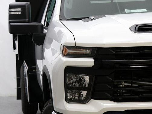 2025 Chevrolet Silverado 3500 WT