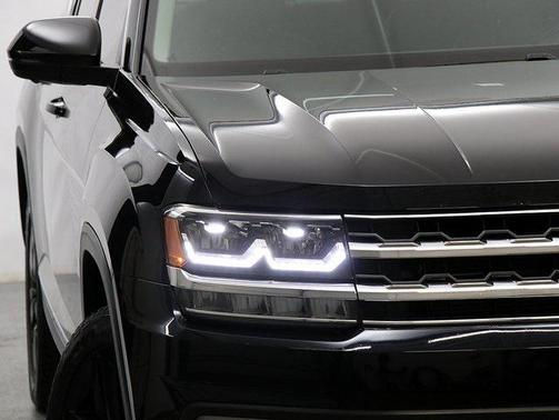 2018 Volkswagen Atlas 3.6L SEL Premium