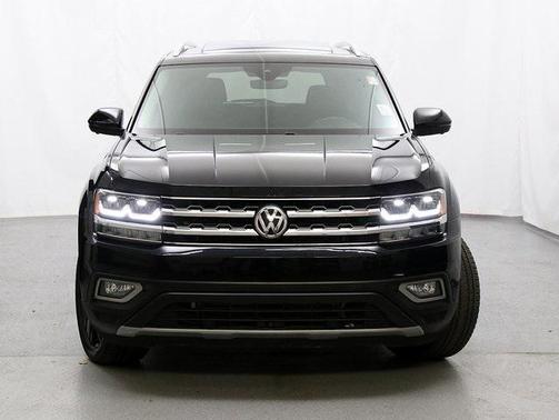 2018 Volkswagen Atlas 3.6L SEL Premium