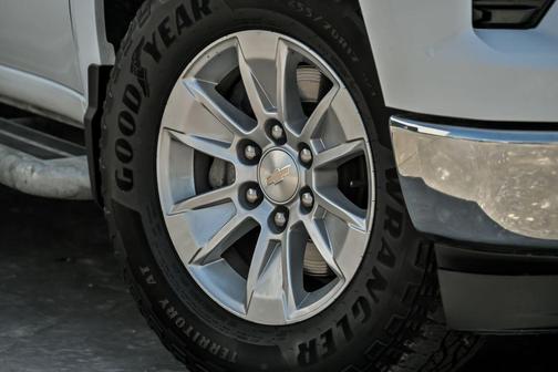 Summit White 2023 Chevrolet Silverado 1500 WT