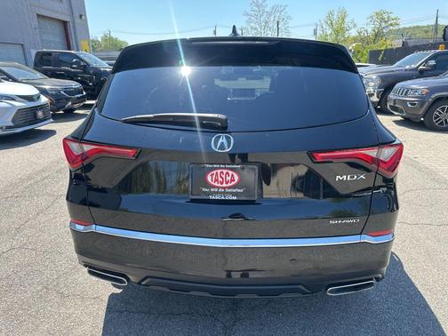 Majestic Black Pearl 2023 Acura MDX Technology Package