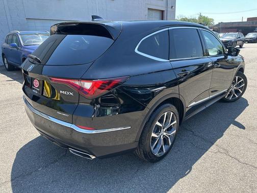 Majestic Black Pearl 2023 Acura MDX Technology Package