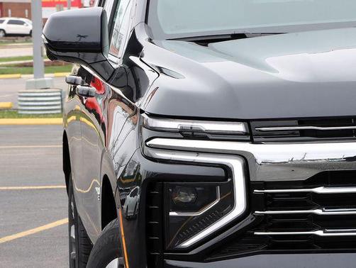 Dark Ash Metallic 2026 Chevrolet Tahoe LT