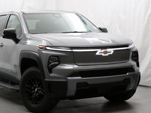 2025 Chevrolet Silverado EV LT