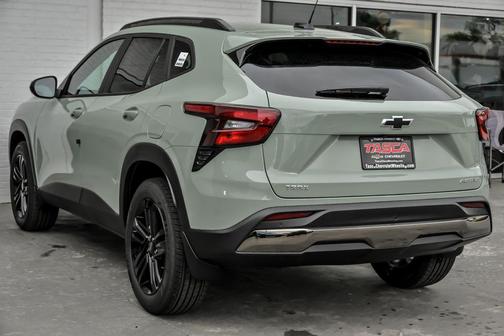 Cacti Green 2026 Chevrolet Trax FWD ACTIV