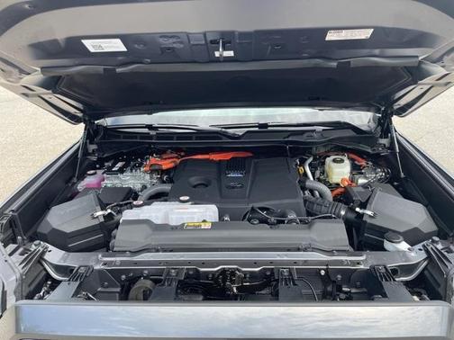2025 Toyota Sequoia SR5