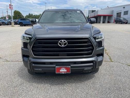2025 Toyota Sequoia SR5