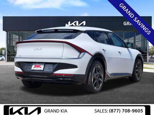 Glacial White Pearl 2026 Kia EV6 Wind AWD