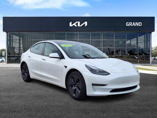 2023 Tesla Model 3 Long Range