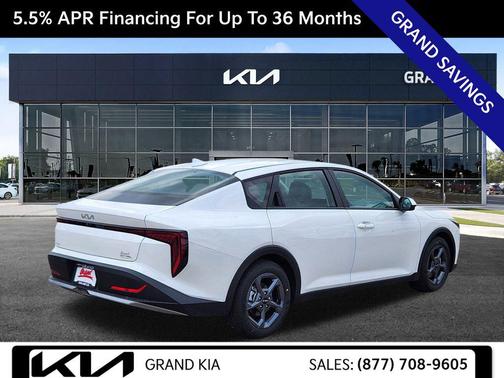 2025 Kia K4 LXS