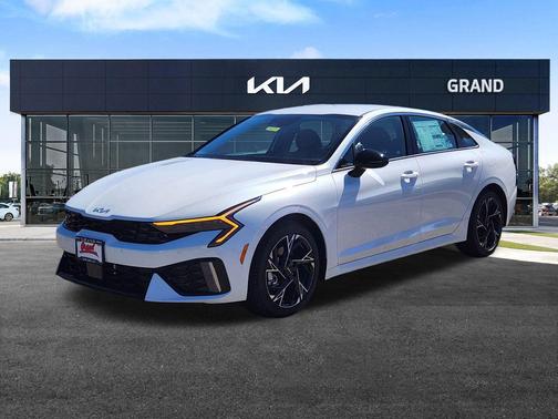 2026 Kia K5 GT-Line