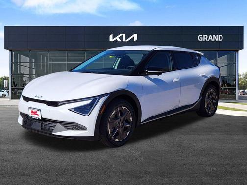 2025 Kia EV6 Light Long Range