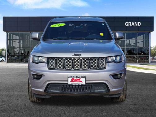 2017 Jeep Grand Cherokee Altitude