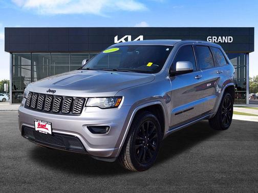 2017 Jeep Grand Cherokee Altitude
