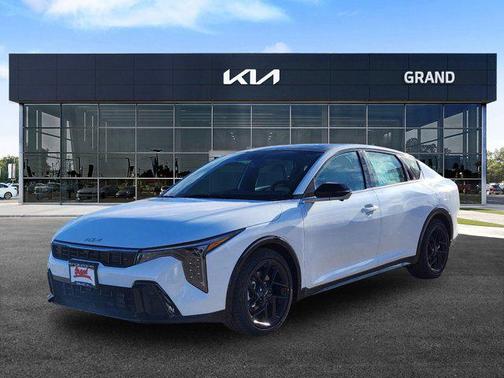 2025 Kia K4 GT-Line Turbo