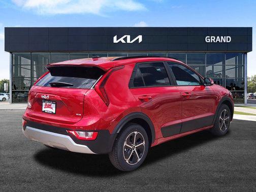 2025 Kia Niro EX