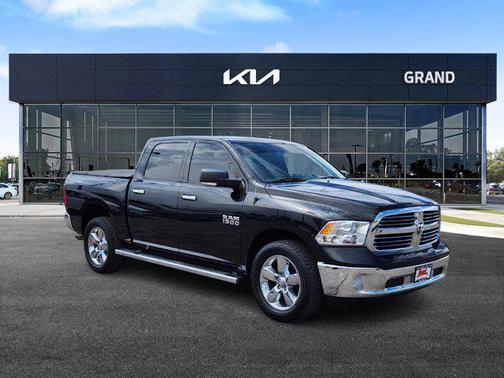 2017 RAM 1500 Big Horn