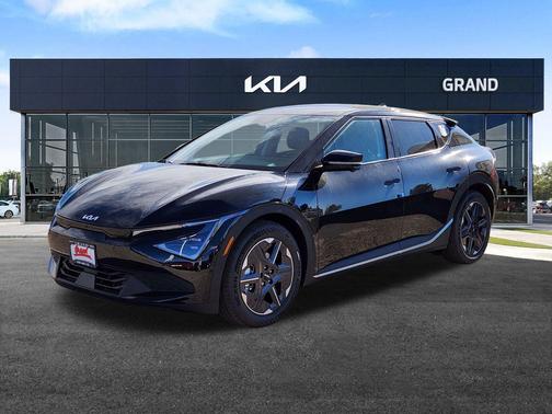 2025 Kia EV6 Light Long Range