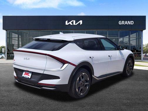 2025 Kia EV6 Light Long Range