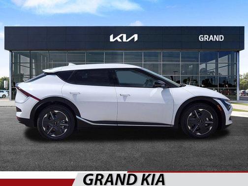 2025 Kia EV6 Light Long Range