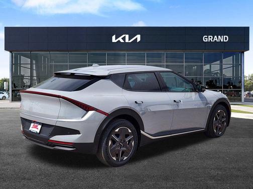 2025 Kia EV6 Light Long Range