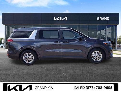 2023 Kia Carnival LX
