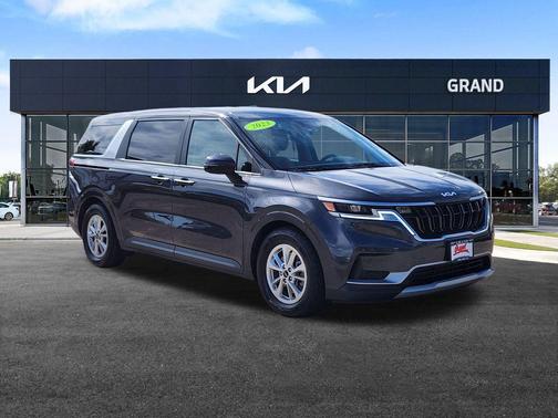 2023 Kia Carnival LX
