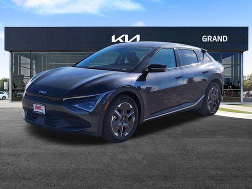 2025 Kia EV6 Light Long Range