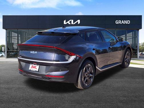 2025 Kia EV6 Light Long Range