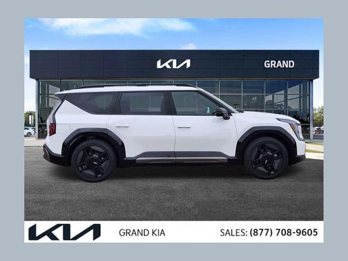 Glacial White Pearl 2026 Kia EV9 GT-Line