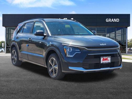 Interstellar Gr 2026 Kia Niro LX