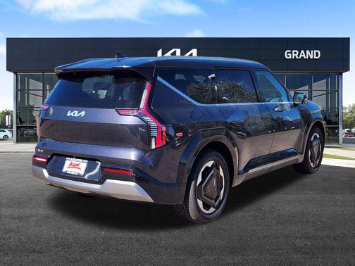 2026 Kia EV9 Land