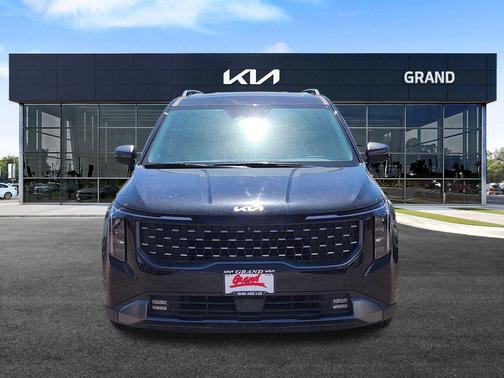 2025 Kia Carnival SX