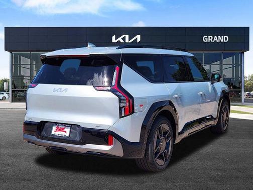 2026 Kia EV9 GT-Line
