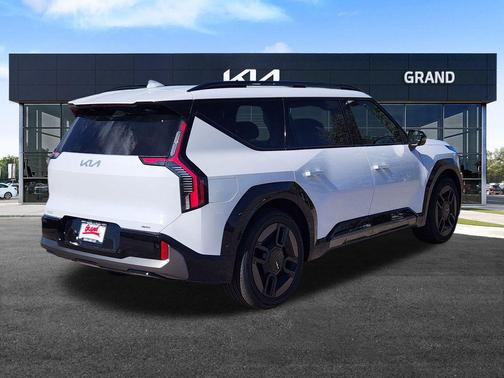 2026 Kia EV9 GT-Line