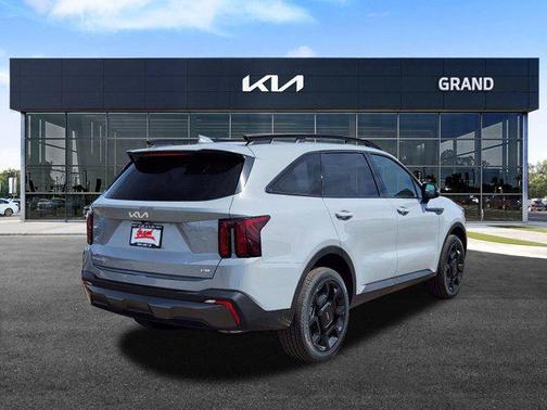 2025 Kia Sorento EX