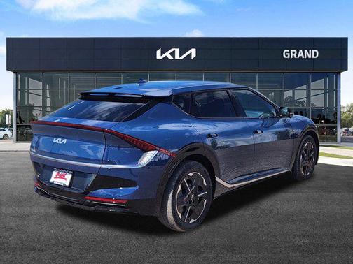 2025 Kia EV6 Wind