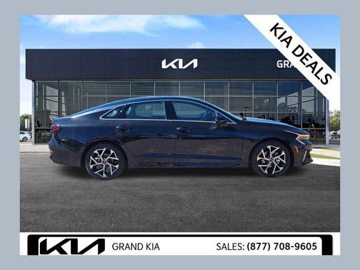 2025 Kia K5 EX