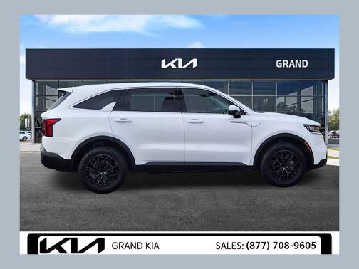 2022 Kia Sorento LX
