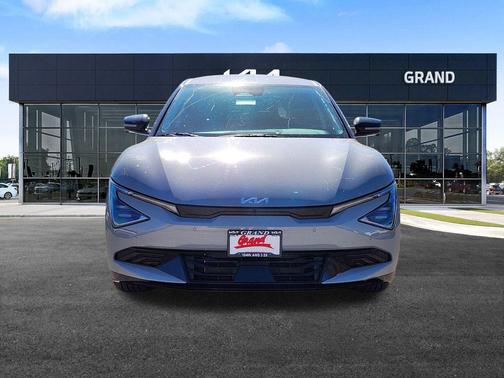 2025 Kia EV6 Wind
