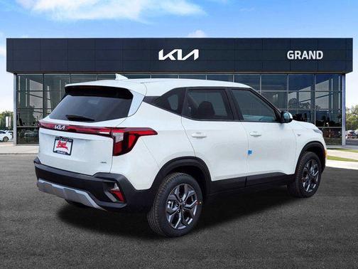 2025 Kia Seltos LX