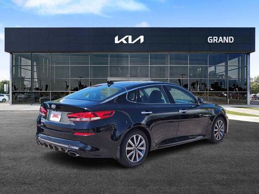 2019 Kia Optima EX