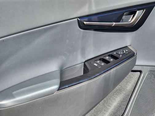 2025 Kia EV6 Light Long Range